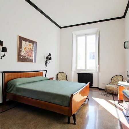 Tibullo ,Classico Ed Elegante Appartamento Rome Luaran gambar