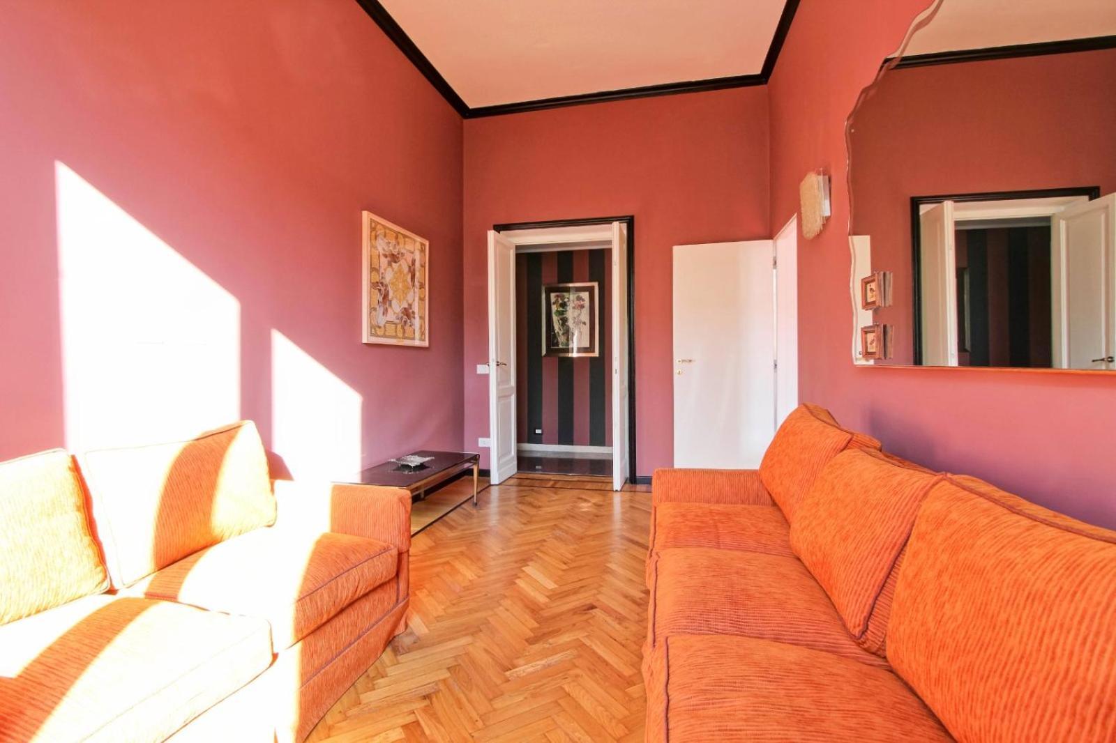 Tibullo ,Classico Ed Elegante Appartamento Rome Luaran gambar