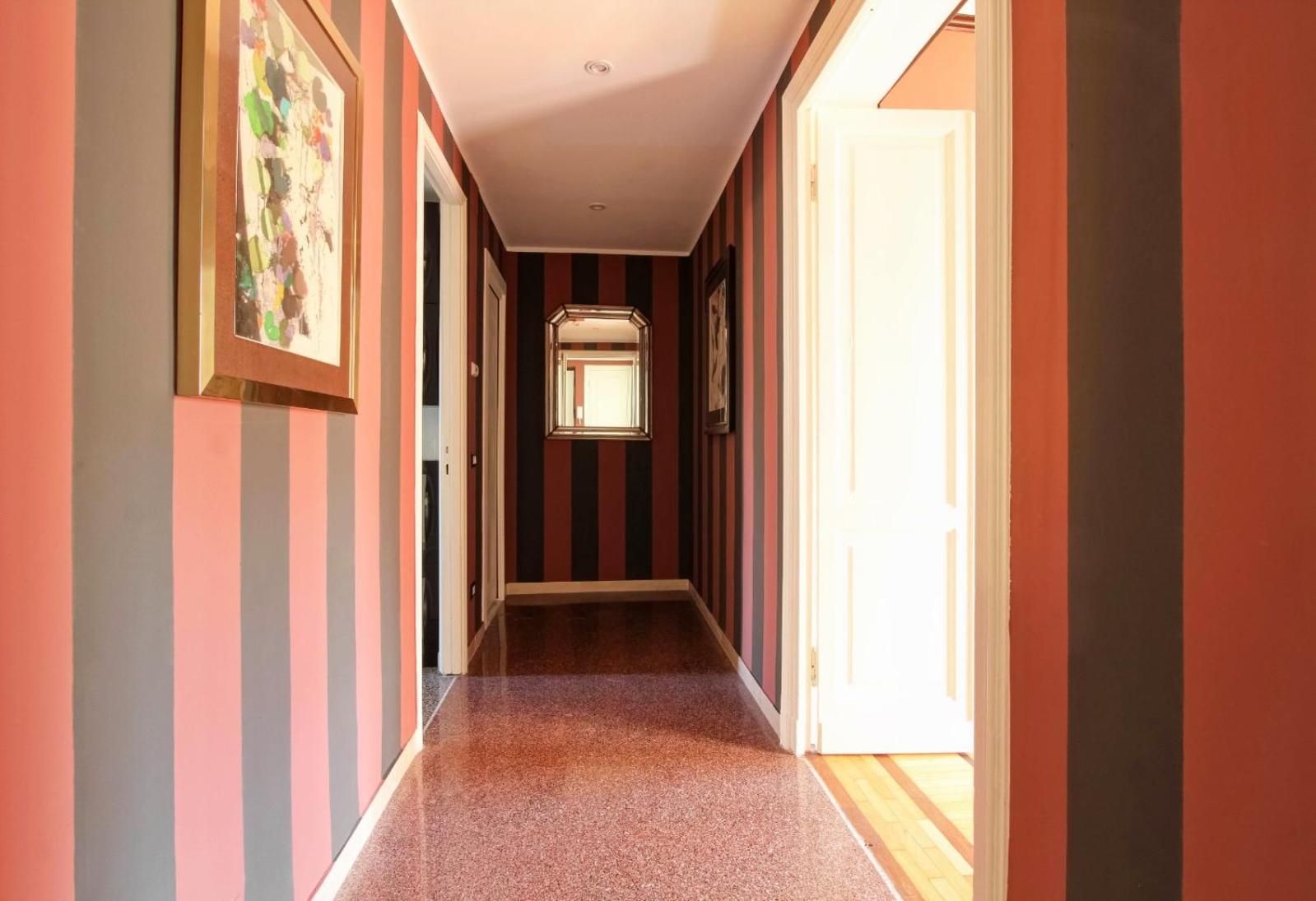 Tibullo ,Classico Ed Elegante Appartamento Rome Luaran gambar